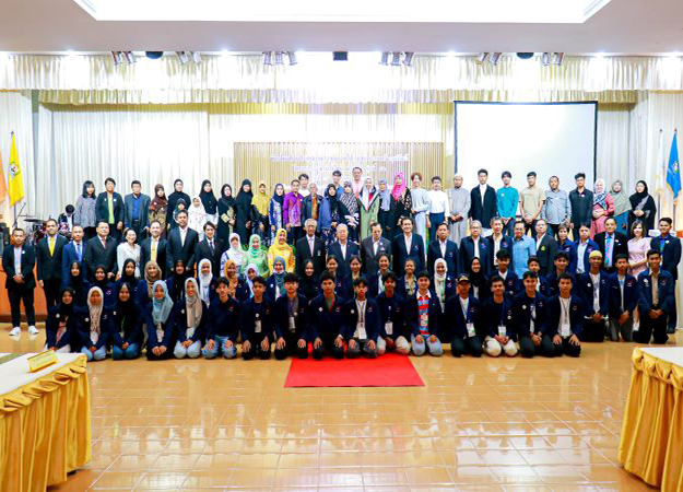 มหาวิทยาลัยเกษมบัณฑิต สนับสนุนโครงการ “สานใจไทย  สู่ใจใต้” รุ่นที่ 42