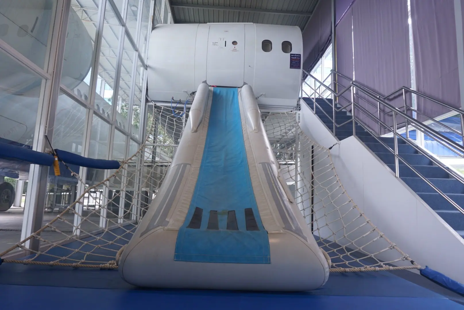 LINE_ALBUM_training-center_๒๑๑๑๑๔_0