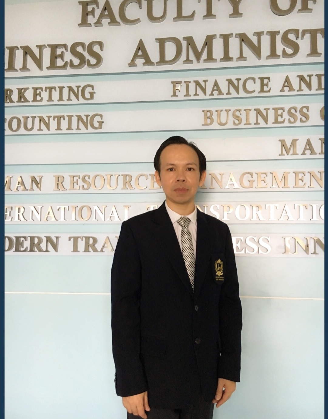 คุณวิรวัฒน์ ศรีทองสม