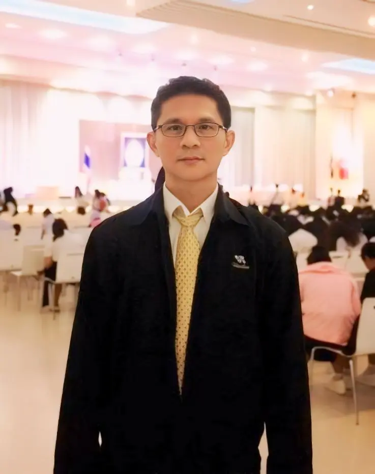 ผศ.สาธิต รุ่งฤดีสมบัติกิจ