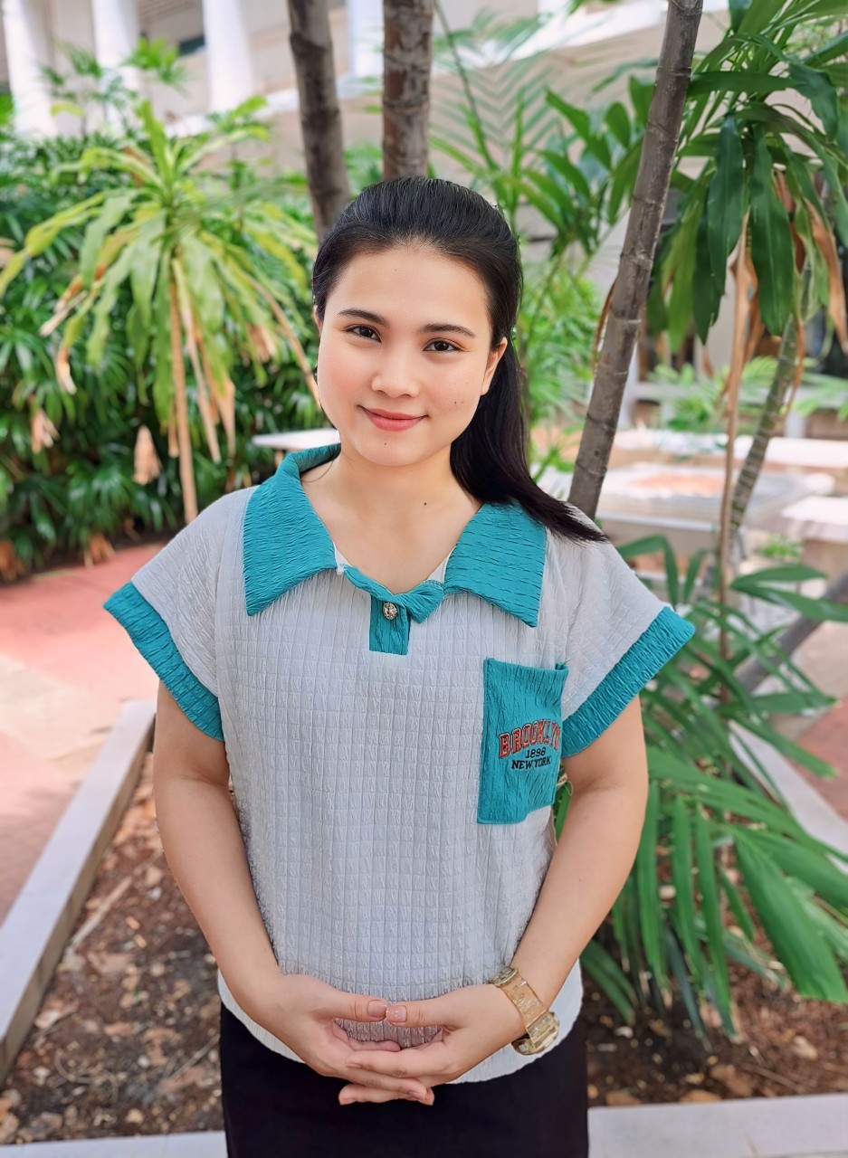 ว่าที่ ร.ต.หญิง รัตนา นาคสมบูรณ์