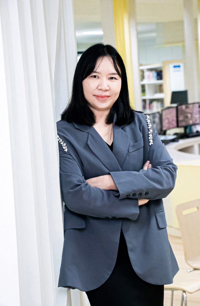 อาจารย์ ดร.มนัสรินย์ คุ้มวิจัยรัตน์