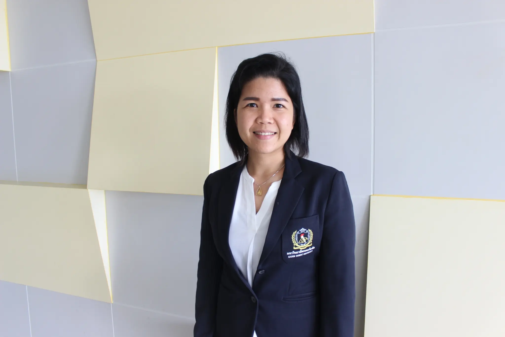 อาจารย์ชฎาพันธุ์ สุวรรณเนตร