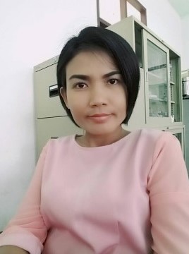 อาจารย์ทิพวัลย์ เพชรรัก