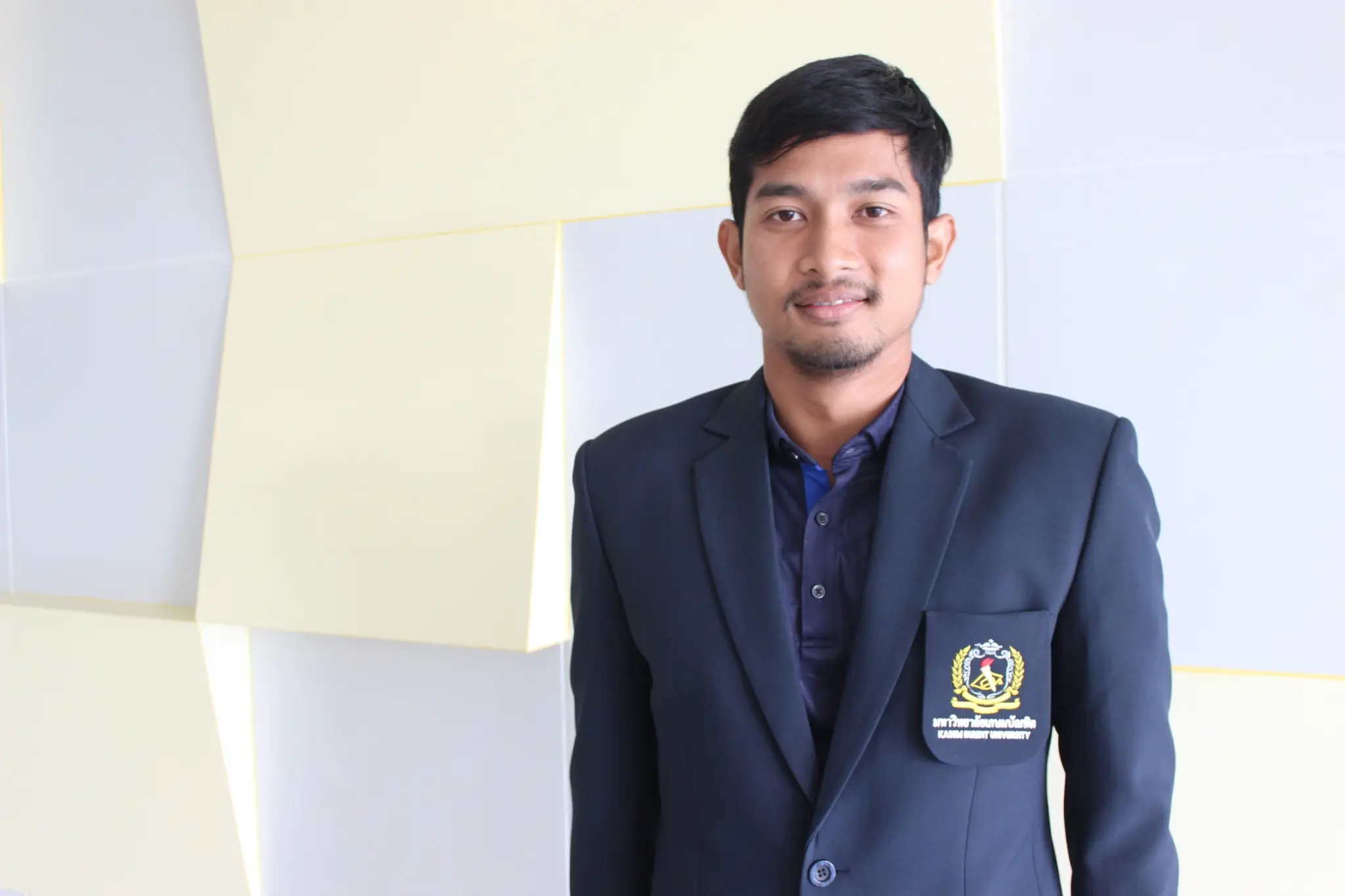 อาจารย์ปกรณ์ ฉูตรสูงเนิน