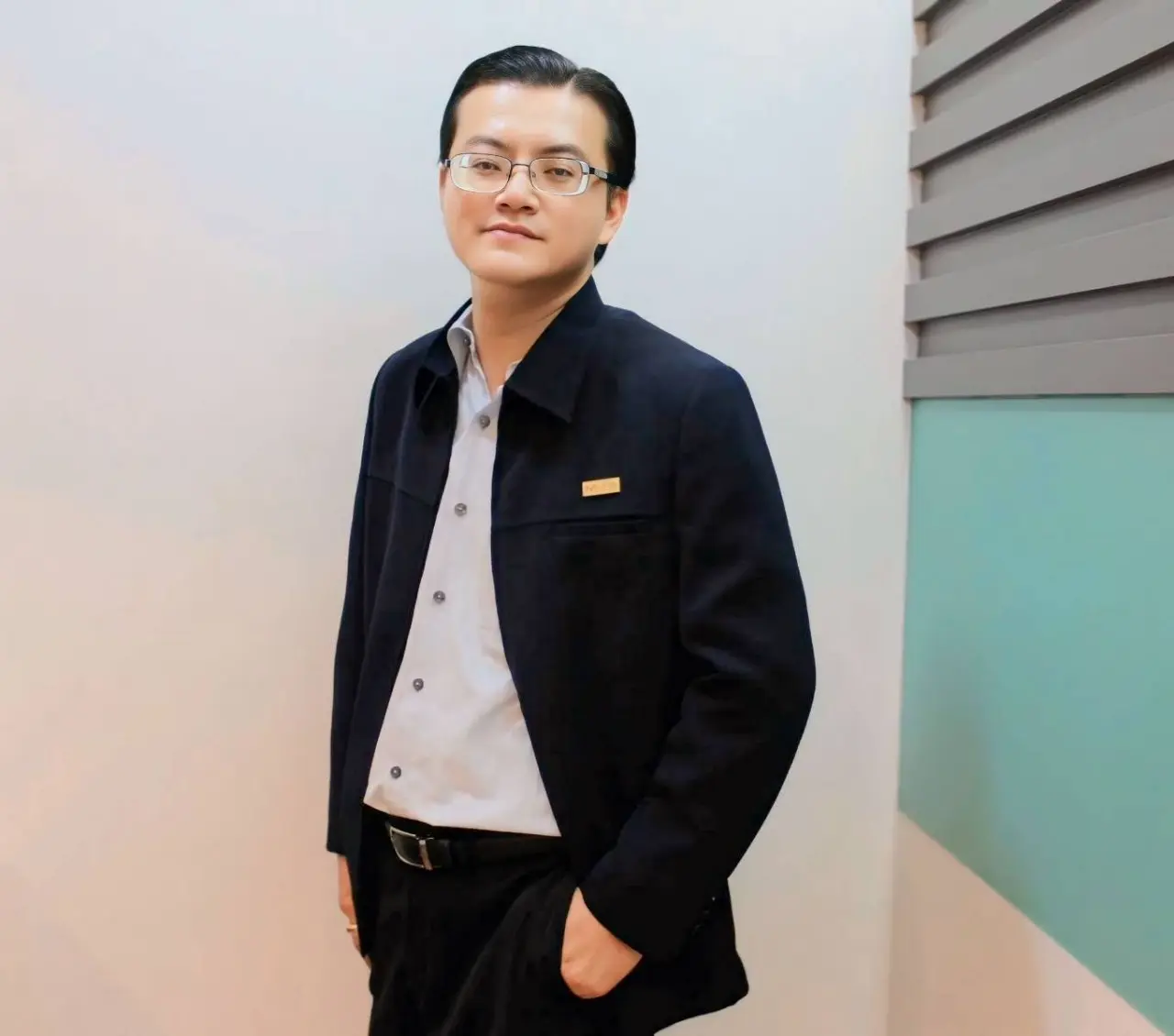 อาจารย์วัลลภ เรืองด้วยธรรม