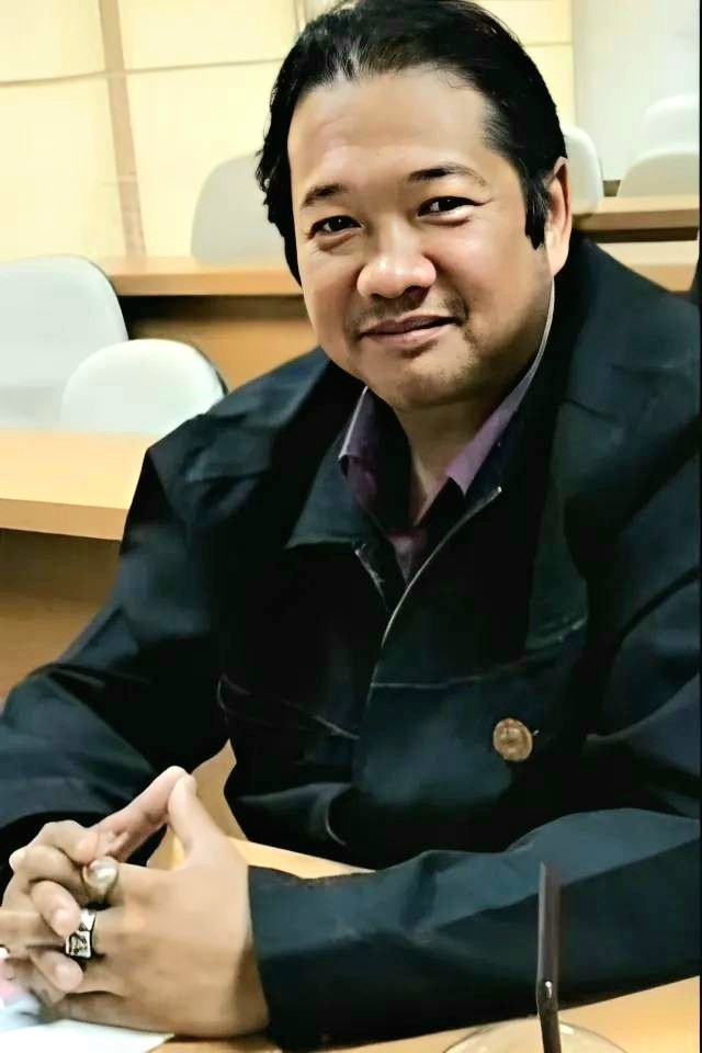 อาจารย์สมภพ ทิมดิษฐ