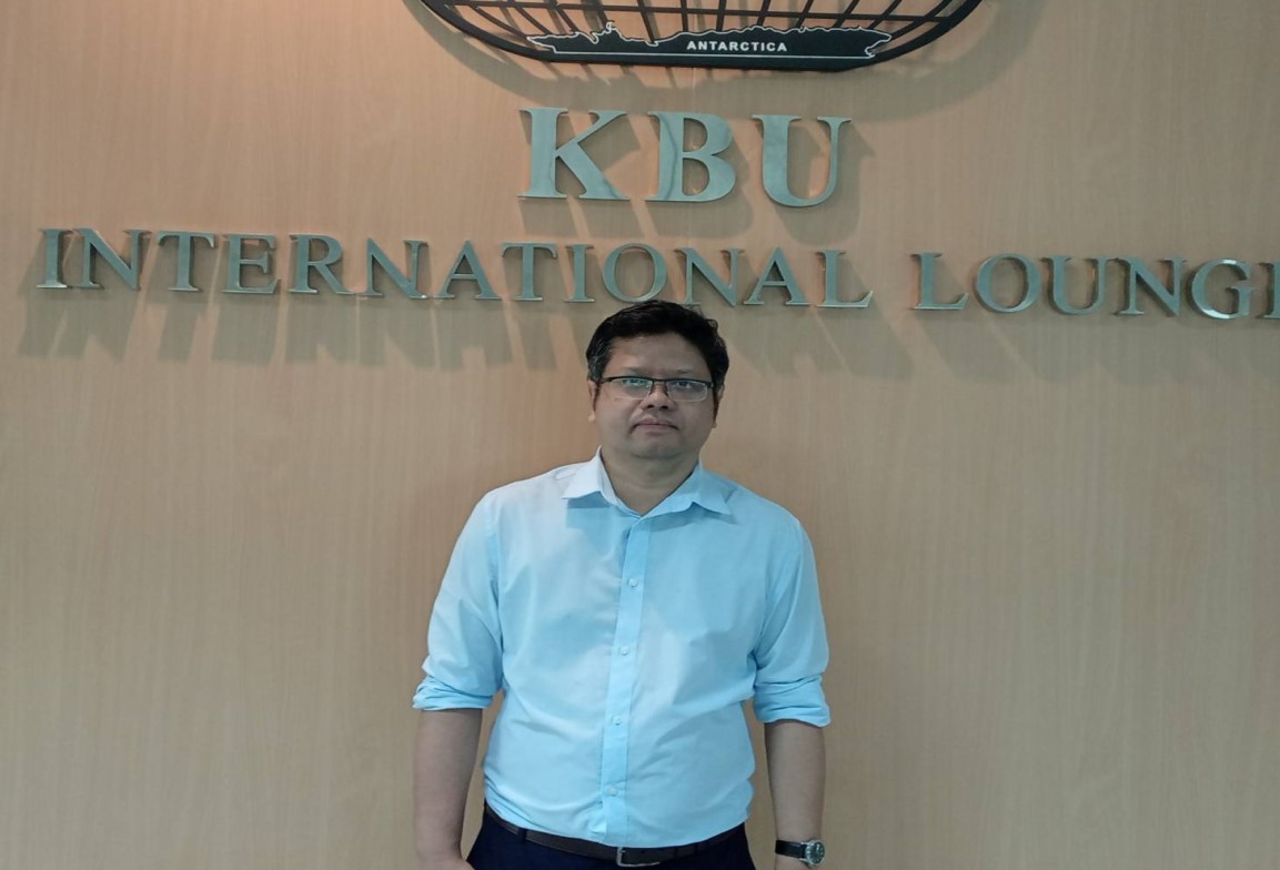 อาจารย์เอกพล เทศพิทักษ์