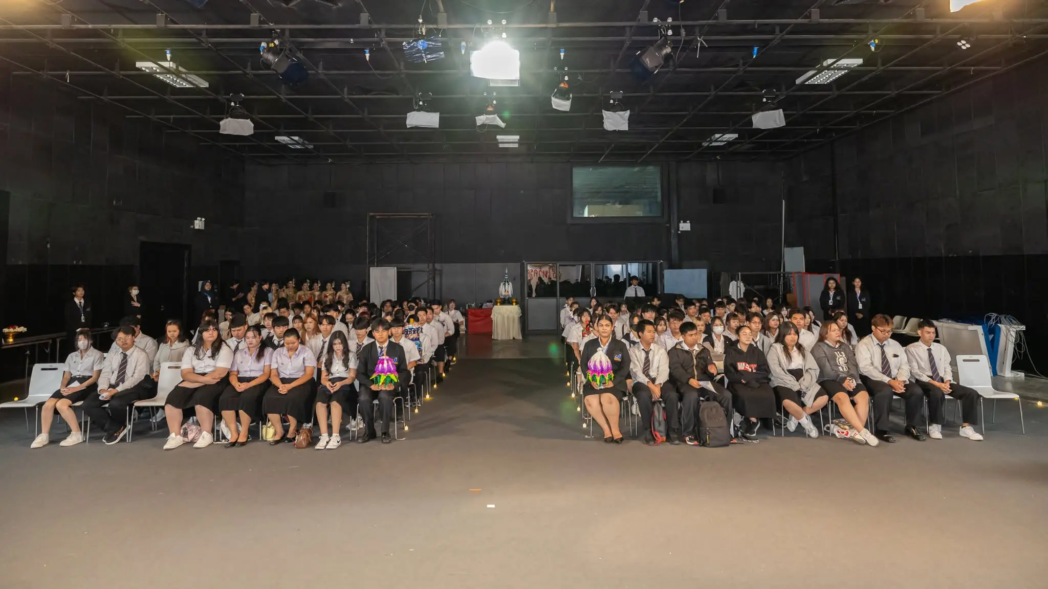 นิเทศศาสตร์เกษมบัณฑิต ไหว้ครู นักศึกษาใหม่